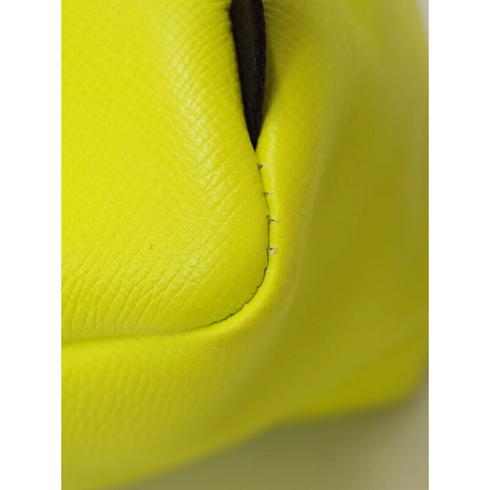 Louis Vuitton Discovery Taiga Backpack - Picture 8 of 9